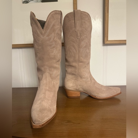 Tecovas Shoes - Tecovas The Annie Fawn Suede